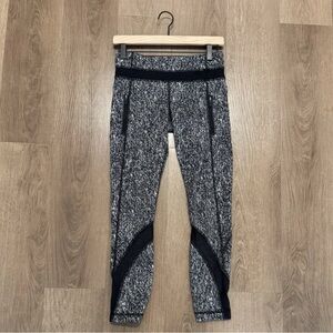 Lululemon Black Zip Front Pockets Mesh Accents Leggings X50416 Women's Size 6